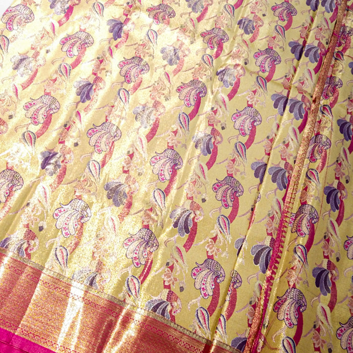 Elegant Floral Patterned Silk Saree